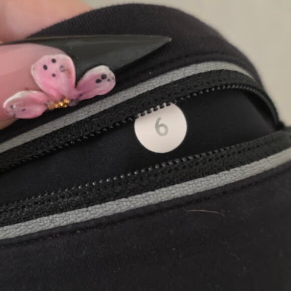 Lululemon Pedal Pace Crop in Star Crushed Coal Black Women's Size 6 - Picture 7 of 7